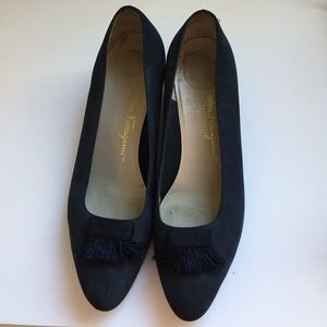 VTG Salvatore Ferragamo Navy Blue Fringe Pumps